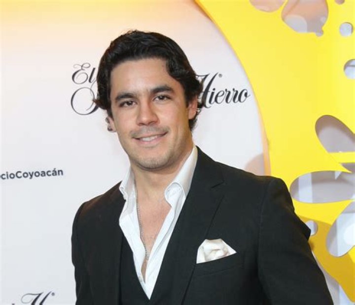 Eduardo Capetillo - Bio, Age, siblings, height, Wiki, Facts and Family