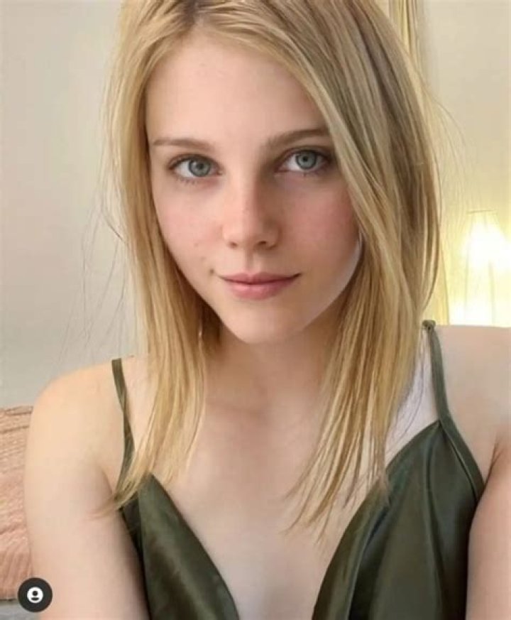 Jordanna Tanna (webvideostar) - Wikipedia, Age, Net Worth, Biography , Spotify, TikTok, Facebook, Facts and Family